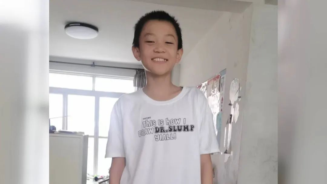 DƬ